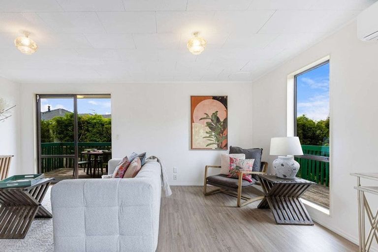 Photo of property in 25 Pinotage Place, Huapai, Kumeu, 0810