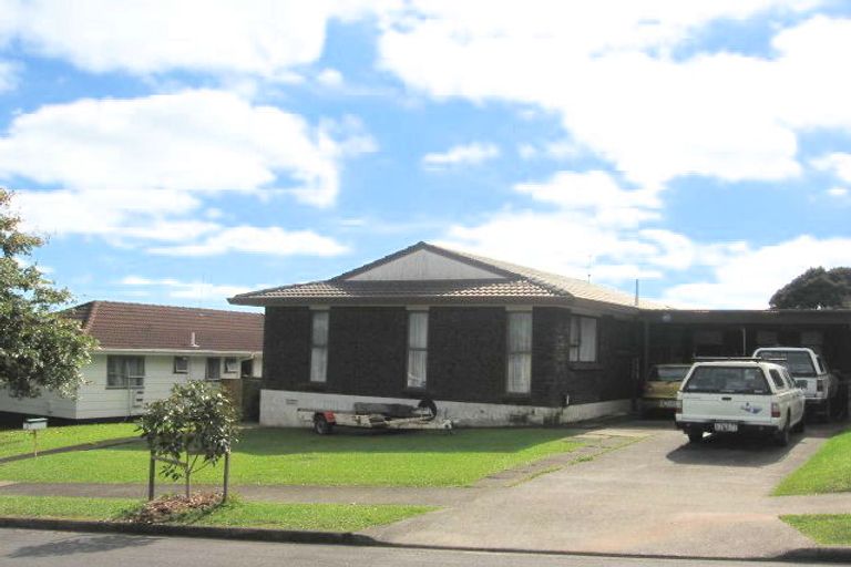 Photo of property in 7 Acland Place, Botany Downs, Auckland, 2010