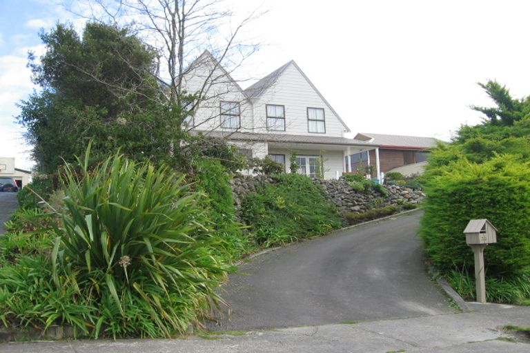 Photo of property in 33 Springdale Grove, Fitzherbert, Palmerston North, 4410