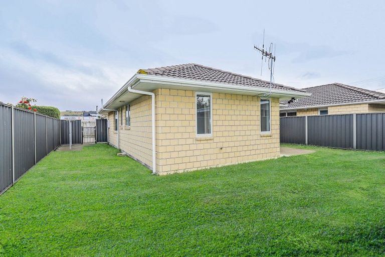 Photo of property in 17c Meeanee Road, Taradale, Napier, 4112