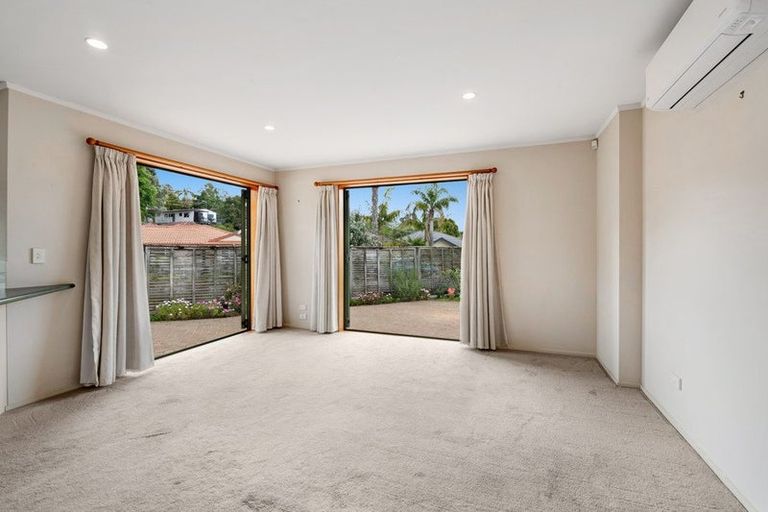 Photo of property in 12 Red Hibiscus Road, Stanmore Bay, Whangaparaoa, 0932