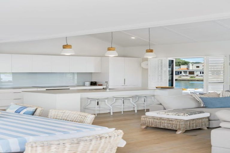 Photo of property in 133 Motu Capri, Pauanui, Hikuai, 3579