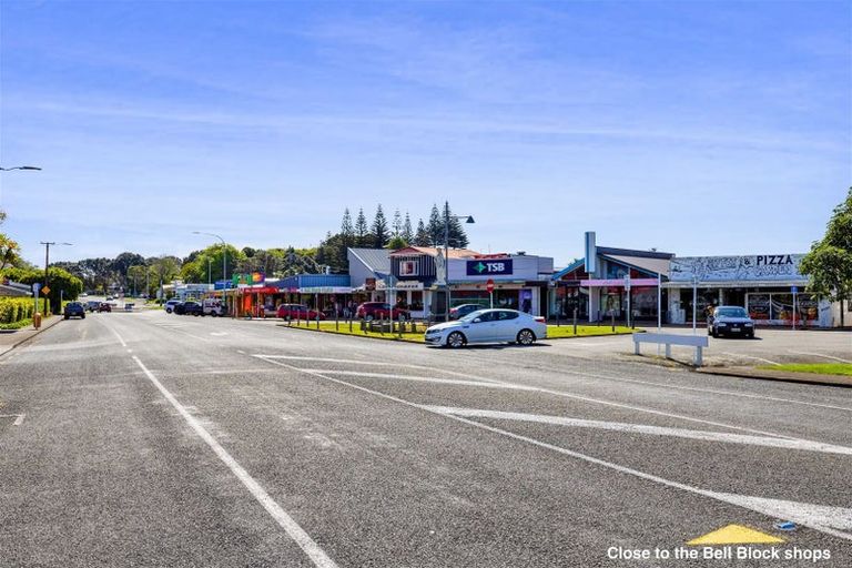 Photo of property in 1 Antonia Place, Bell Block, New Plymouth, 4312