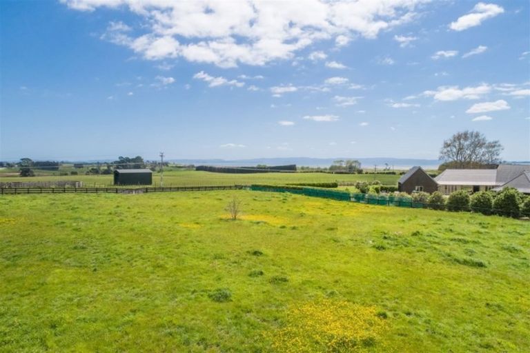 Photo of property in 96 Bryant Road, Karaka, Papakura, 2580