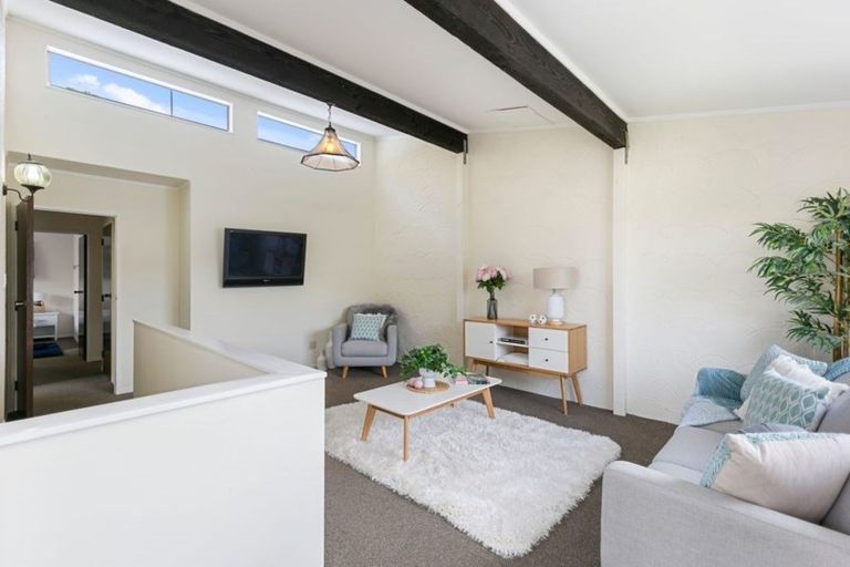 Photo of property in 1/90 Allington Road, Karori, Wellington, 6012