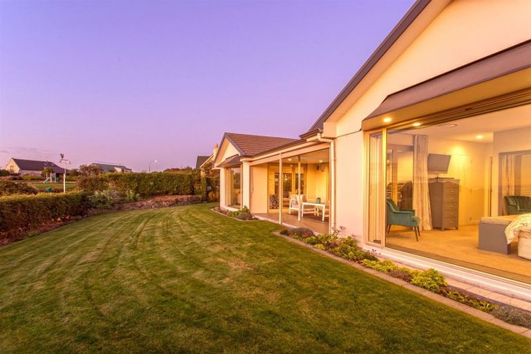 Photo of property in 2 Somerton Rise, Westmorland, Christchurch, 8025