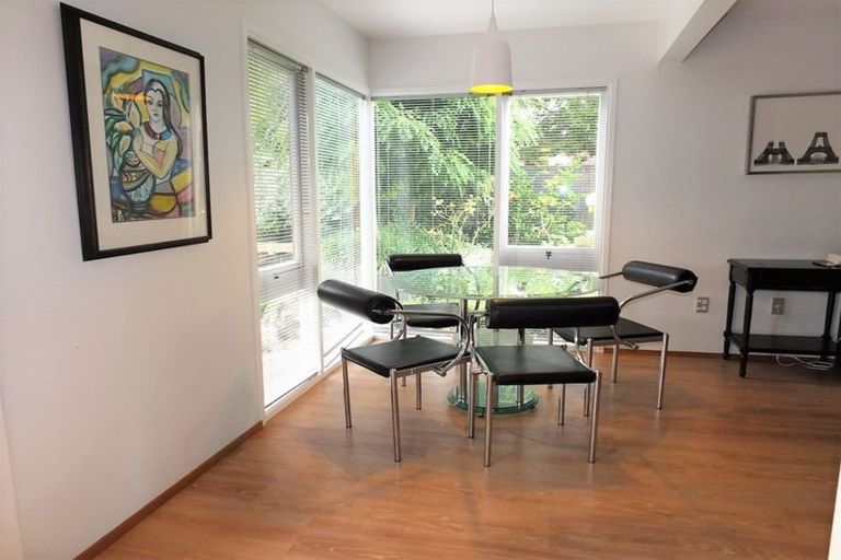 Photo of property in 76b Memorial Avenue, Ilam, Christchurch, 8053