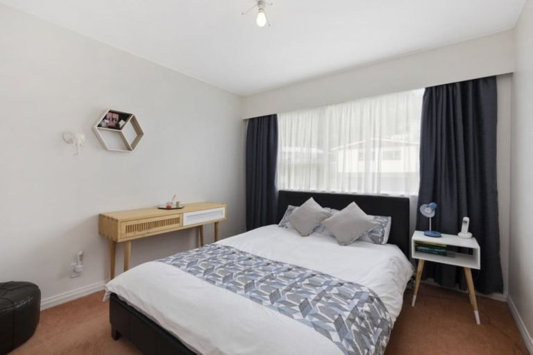 Photo of property in 35 Acacia Avenue, Maungaraki, Lower Hutt, 5010