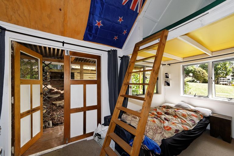 Photo of property in 10a Kashmir Road, Glen Eden, Auckland, 0602