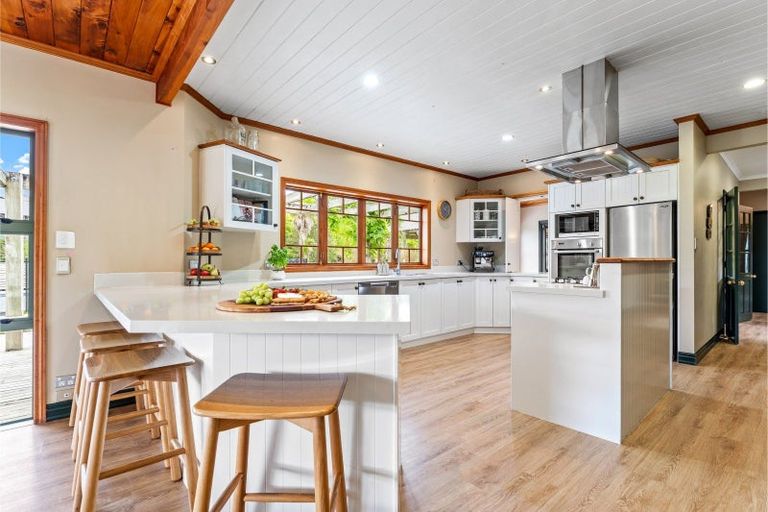 Photo of property in 28 Kaipara Flats Road, Dome Forest, Warkworth, 0981