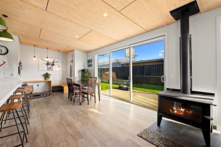 Photo of property in 5 David Place, Cromwell, 9310