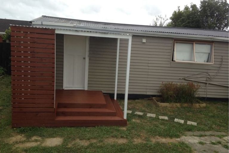 Photo of property in 305 Richardson Road, New Windsor, Auckland, 1041