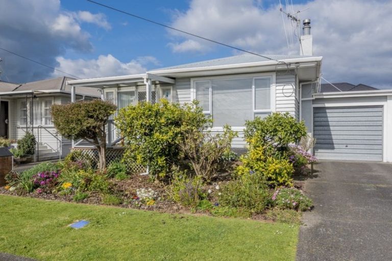 Photo of property in 4 Chester Street, Levin, 5510