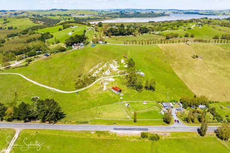 Photo of property in 2305 State Highway 12, Paparoa, 0571