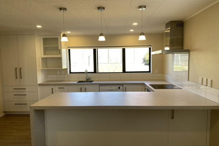 Photo of property in 2/75 Reynolds Road, Havelock North, 4130