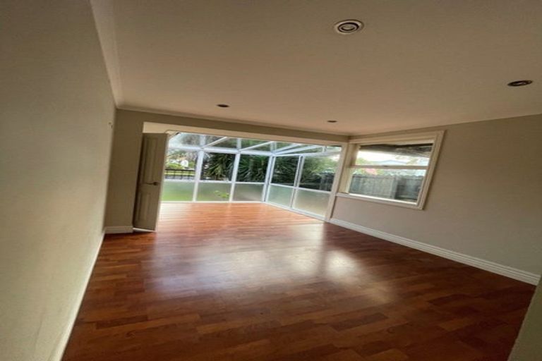 Photo of property in 82 Butterworth Drive, Glendene, Auckland, 0602
