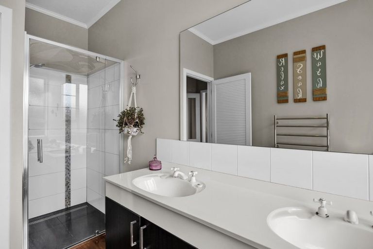 Photo of property in 1048 Normanby Road, Manaia, Hawera, 4678