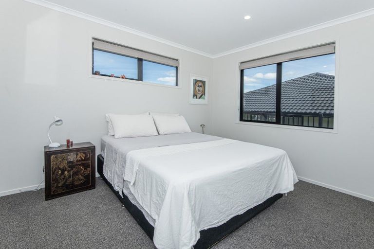 Photo of property in 1 Glenbervie Drive, Glenbervie, 0173