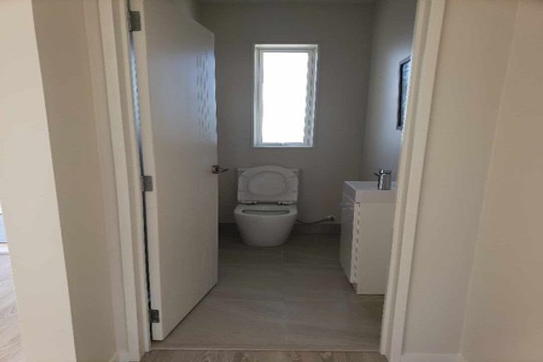 Photo of property in 48 Fruitlands Road, Kumeu, 0810