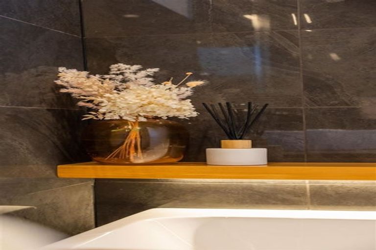 Photo of property in 3 Polperro Court, Jacks Point, Queenstown, 9371