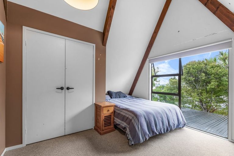 Photo of property in 40 Gledstane Road, Stanmore Bay, Whangaparaoa, 0932