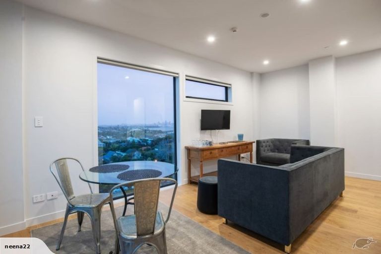 Photo of property in Frank Sargeson Apts, 505/74 Anzac Street, Takapuna, Auckland, 0622