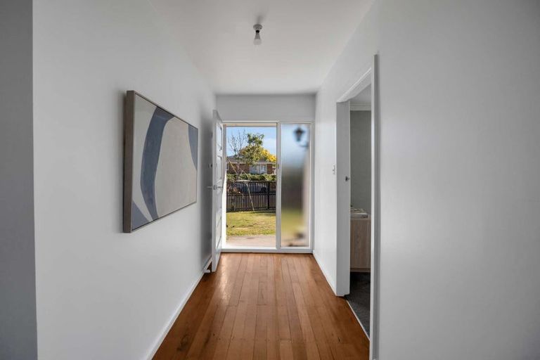 Photo of property in 12 Delaware Crescent, Russley, Christchurch, 8042