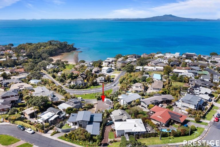 Photo of property in 52 Beach Road, Castor Bay, Auckland, 0620