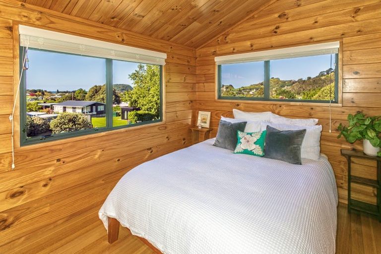 Photo of property in 2 Emmerdale Drive, Hahei, Whitianga, 3591