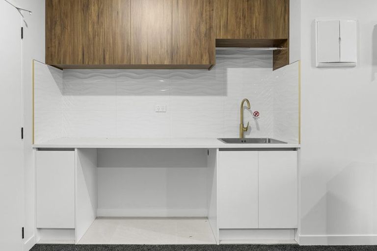 Photo of property in 39 Park Green Avenue, Rosehill, Papakura, 2113