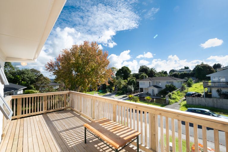 Photo of property in 3 Dallow Place, Henderson, Auckland, 0612