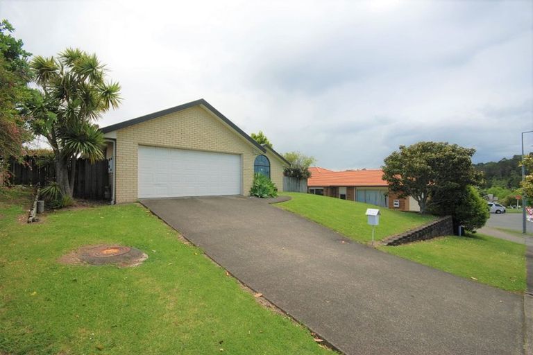 Photo of property in 3 Bluestone Rise, Rosedale, Auckland, 0632