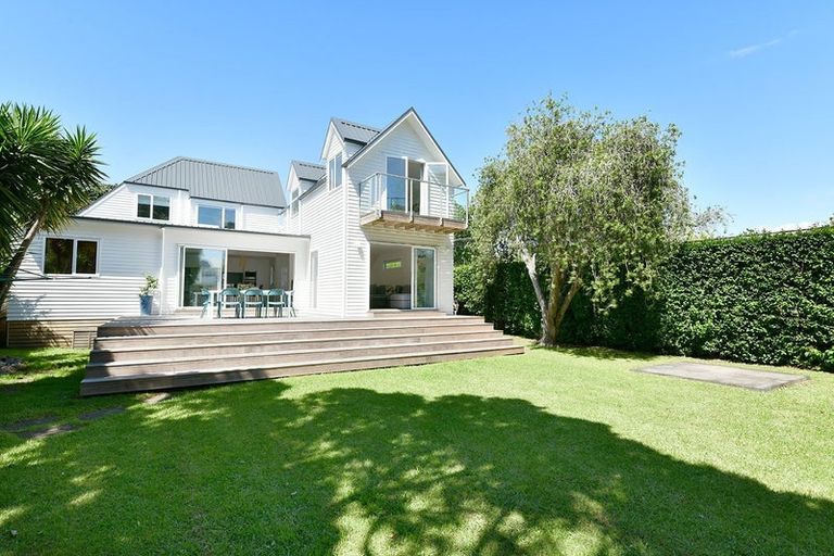 Photo of property in 20 Glamis Avenue, Manly, Whangaparaoa, 0930