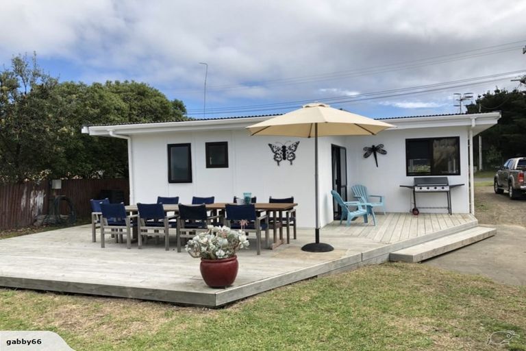 Photo of property in 29 Hunia Terrace, Himatangi Beach, Foxton, 4891