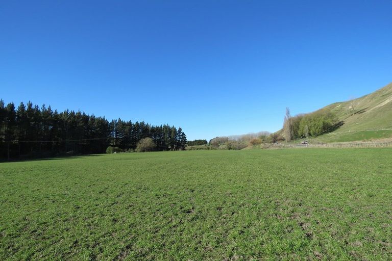 Photo of property in 957 Waimarama Road, Waimarama, Havelock North, 4294