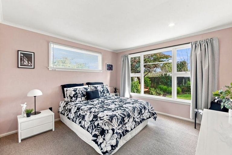 Photo of property in 11 Yeovil Place, St Albans, Christchurch, 8052