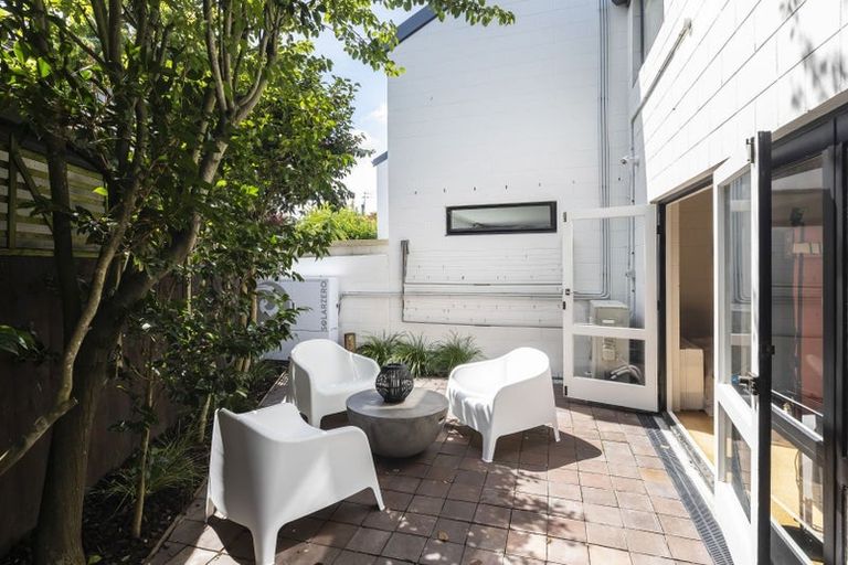 Photo of property in 2/16 Rossall Street, Merivale, Christchurch, 8014