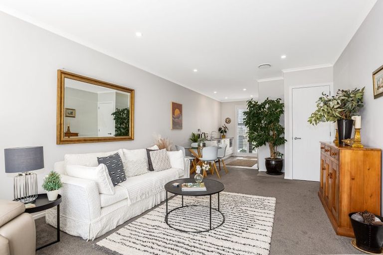 Photo of property in 8 Tokitoki Way, Kenepuru, Porirua, 5022