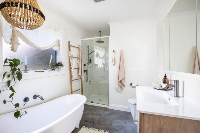 Photo of property in 826 Mokau Road, Mimi, Urenui, 4377