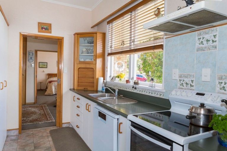 Photo of property in 6 Drummond Street, Dannevirke, 4930