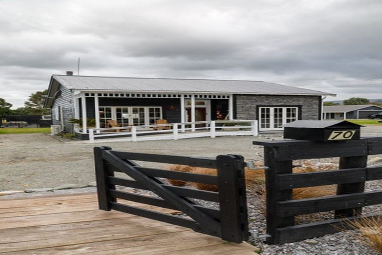 Photo of property in 70 Moorhouse Street, Ross, 7812