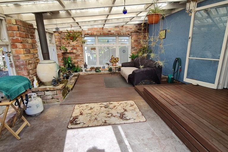 Photo of property in 84 Wakefield Street, Westport, 7825