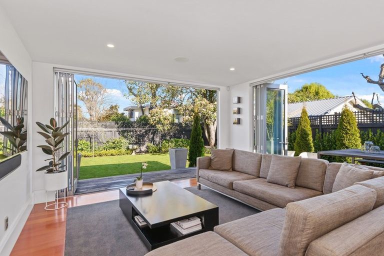 Photo of property in 102 Heaton Street, Merivale, Christchurch, 8052