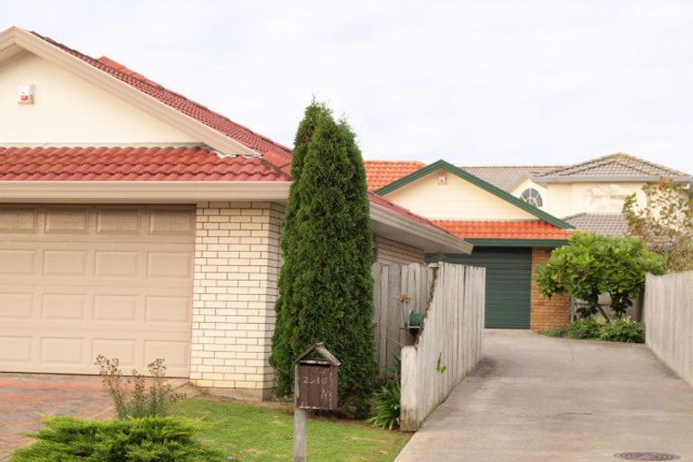 Photo of property in 2/16 Keswick Close, Northpark, Auckland, 2013