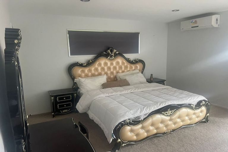 Photo of property in 79 Parkhaven Drive, Rosehill, Papakura, 2113