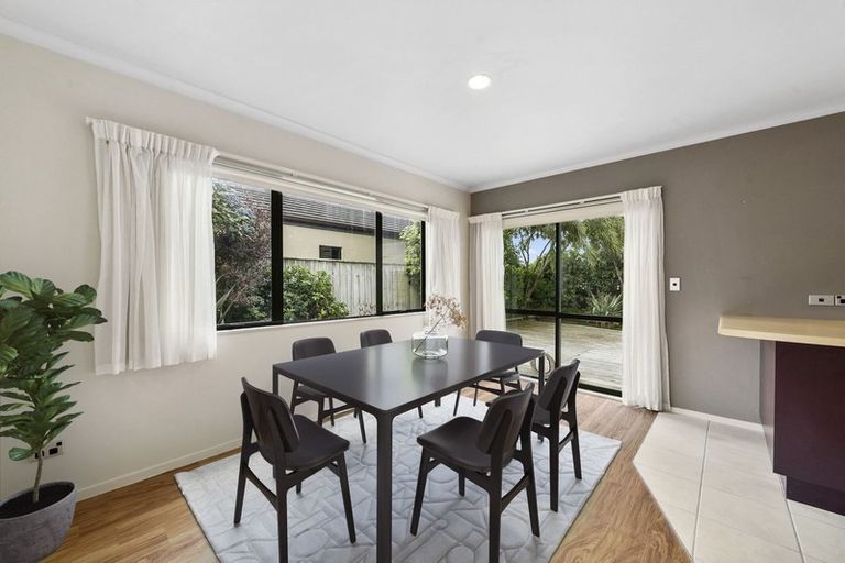 Photo of property in 71 Guildford Drive, Paraparaumu, 5032