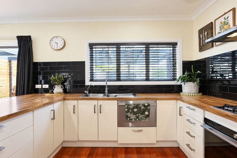 Photo of property in 44 Snell Street, Morrinsville, 3300