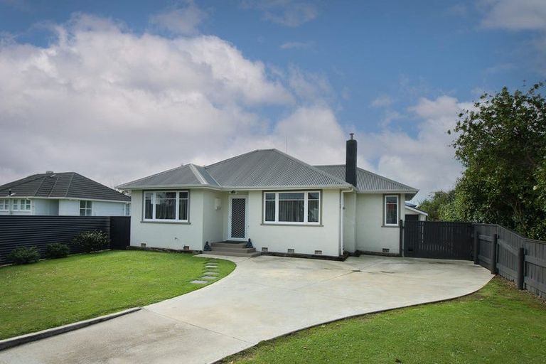 Photo of property in 15 Severn Terrace, Roslyn, Palmerston North, 4414