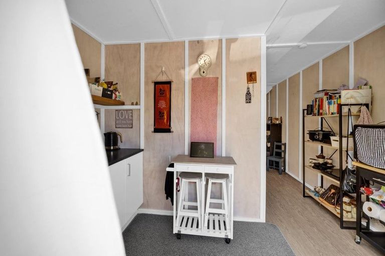 Photo of property in 288e Mangorei Road, Merrilands, New Plymouth, 4312