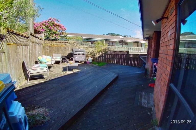 Photo of property in 1/22 Penzance Road, Mairangi Bay, Auckland, 0630